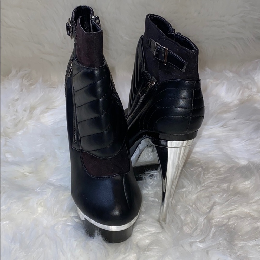 💰💰Fahrenheit Platform Ankle Booties💰💰